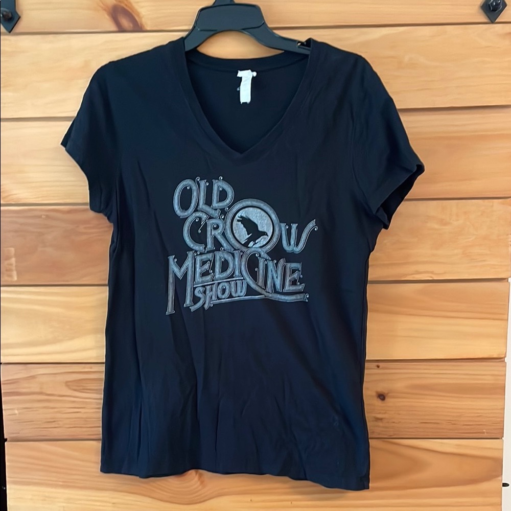 Black Fitted Short Sleeve Tee with Artistic Graphic